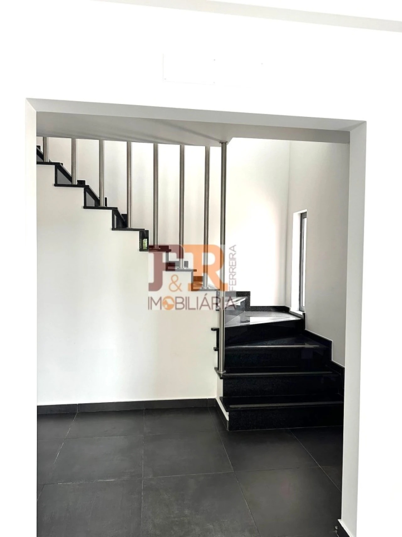 Moradia T4 para Venda em Fernao Ferro Foto 32