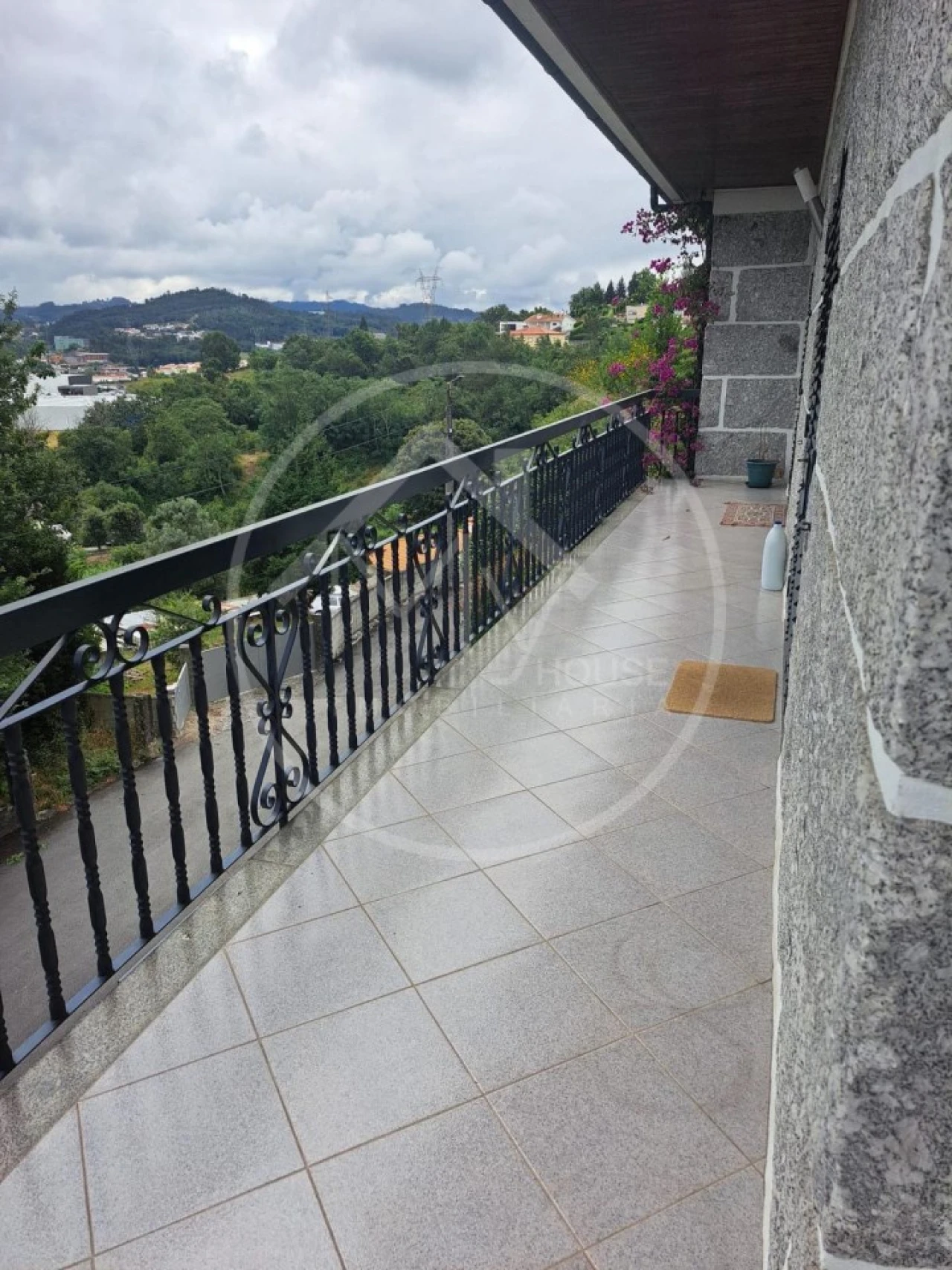 Moradia T5 para Venda em Silvares Foto 2