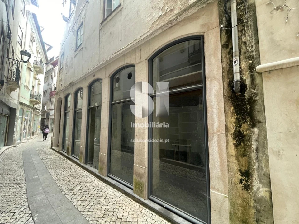 Prédio para Venda em Sé Nova, Santa Cruz, Almedina e São Bartolomeu Foto 1