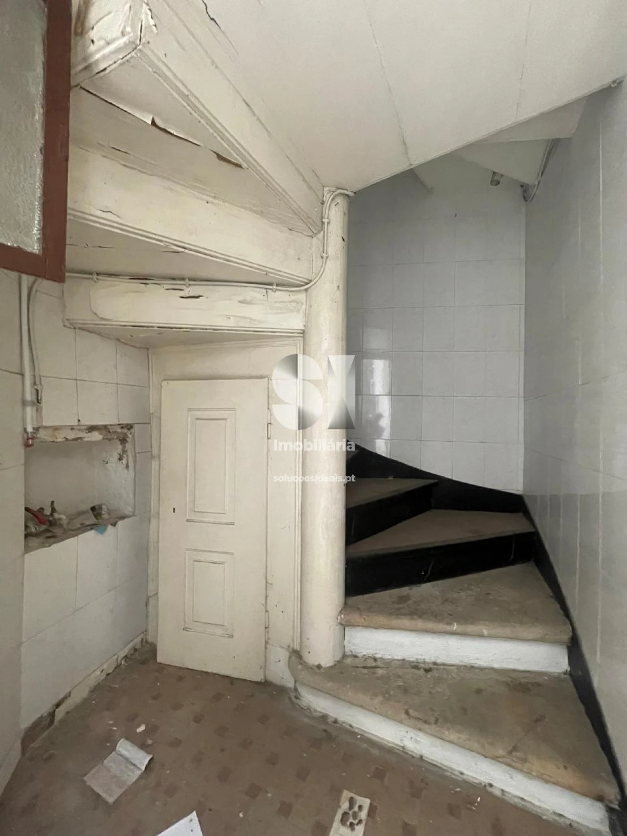 Prédio para Venda em Sé Nova, Santa Cruz, Almedina e São Bartolomeu Foto 3