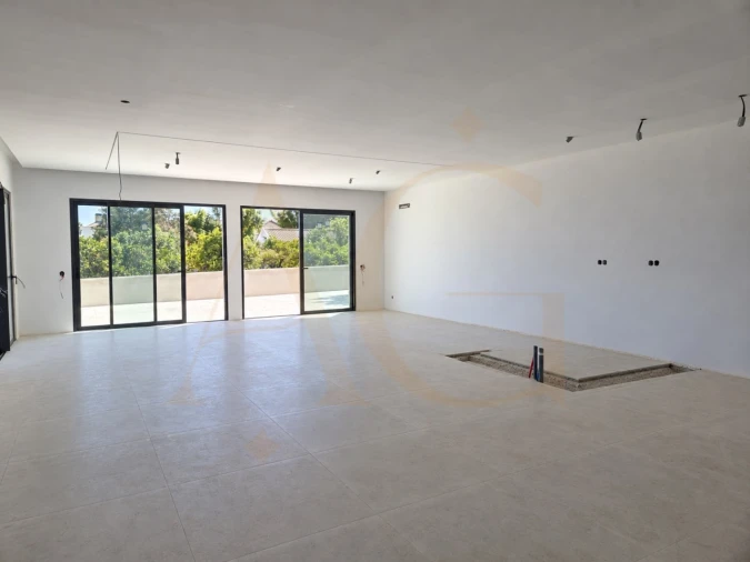 Moradia T4 para Venda em Luz de Tavira e Santo Estêvão Foto 4
