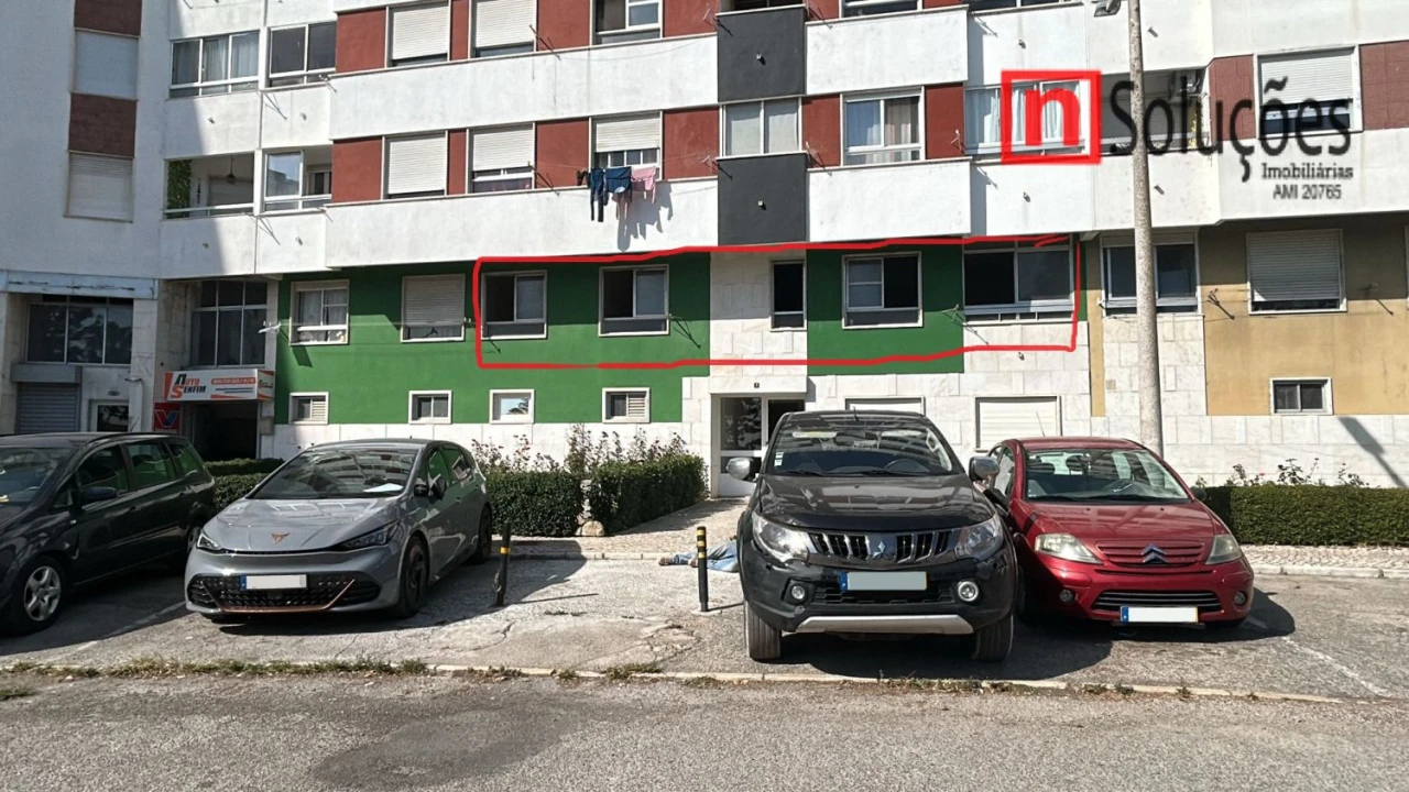 Apartamento T2 para Venda em Póvoa de Santa Iria e Forte da Casa Foto 12