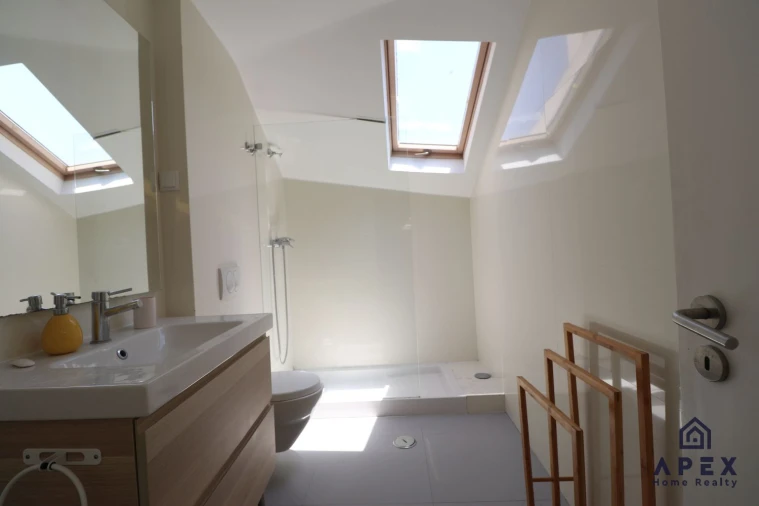 Apartamento T2 para Venda em Santo António Foto 10