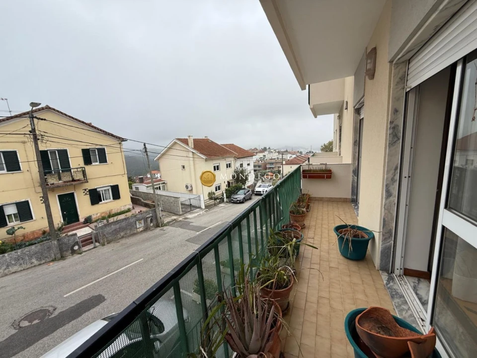 Apartamento T3 para Venda em Santo Antonio dos Olivais Foto 16