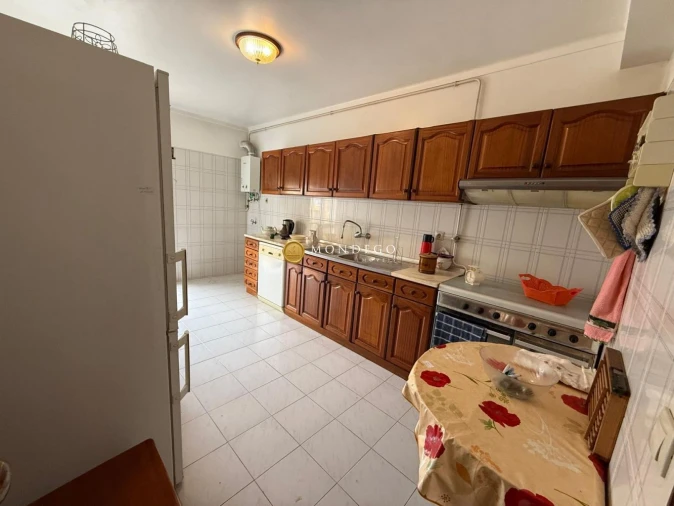 Apartamento T3 para Venda em Santo Antonio dos Olivais Foto 18