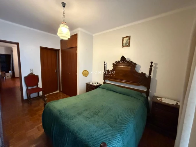 Apartamento T3 para Venda em Santo Antonio dos Olivais Foto 3