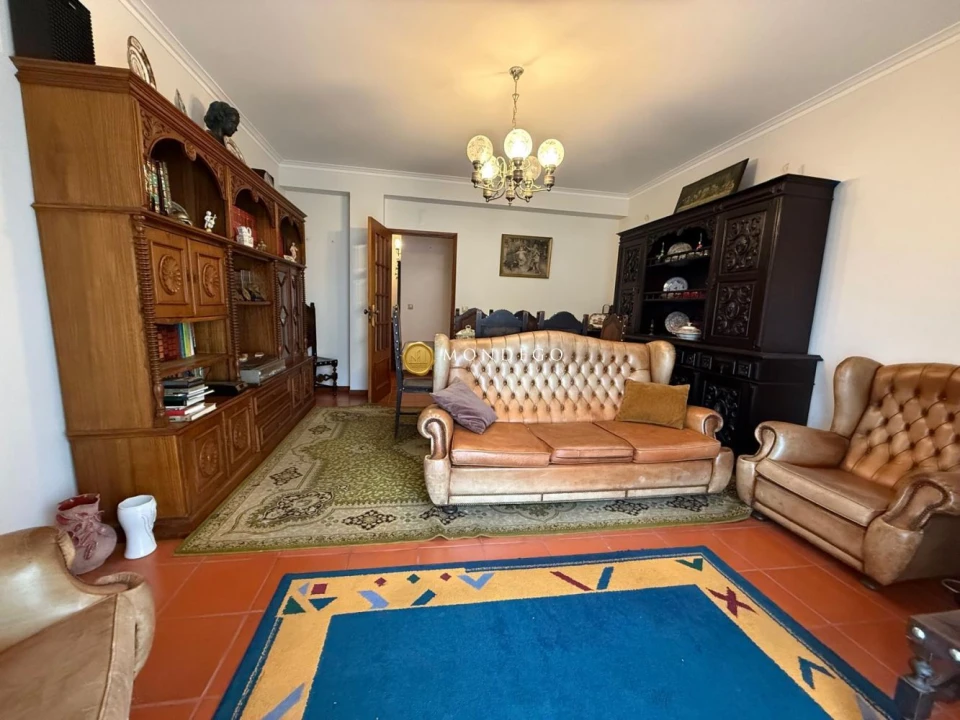 Apartamento T3 para Venda em Santo Antonio dos Olivais Foto 10