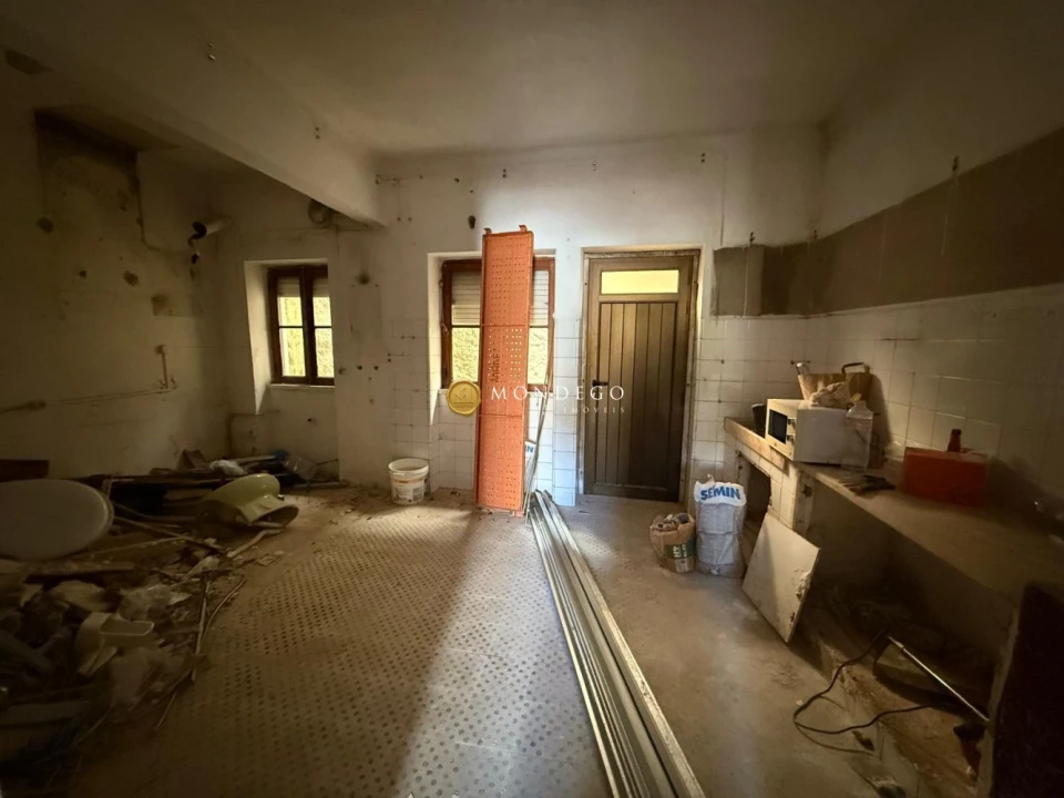 Moradia T3 para Venda em Eiras e São Paulo de Frades Foto 8