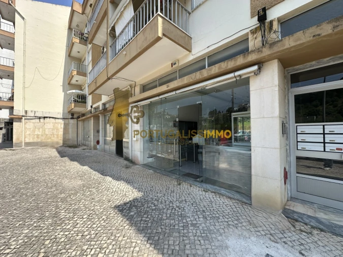 Loja para Venda em São João Baptista e Santa Maria dos Olivais Foto 7