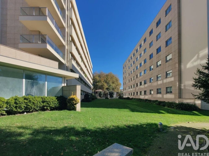 Apartamento T3 para Venda em Lordelo do Ouro e Massarelos