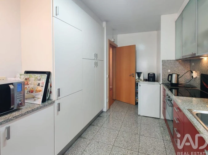 Apartamento T3 para Venda em Lordelo do Ouro e Massarelos Foto 17