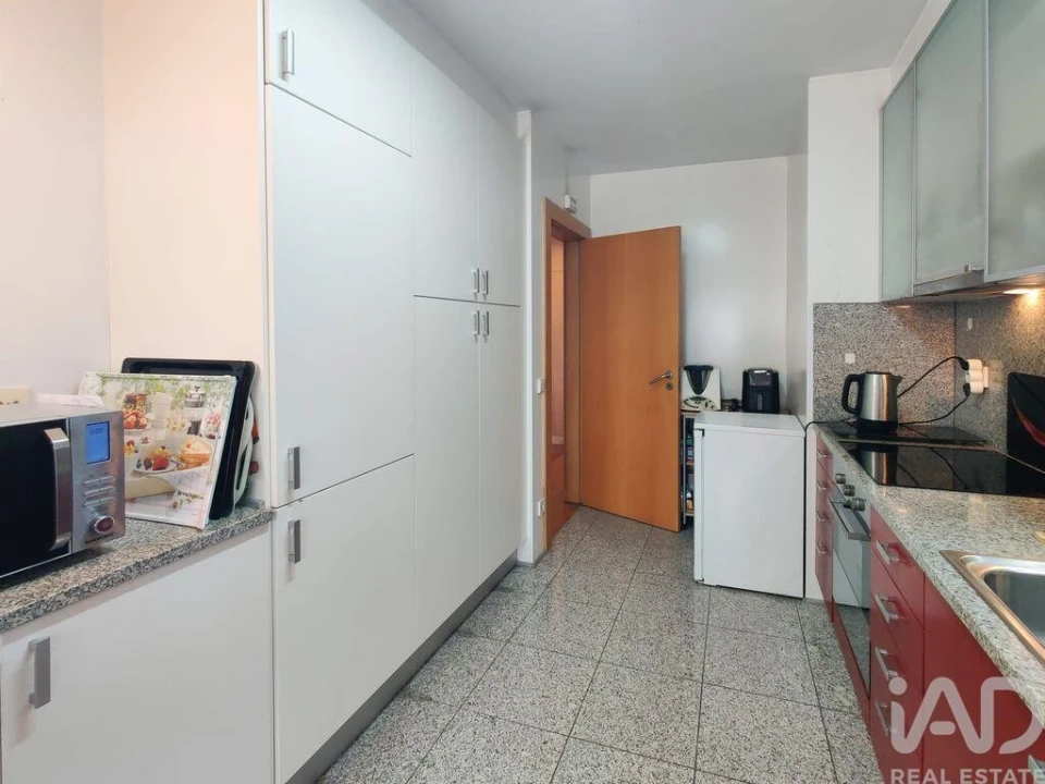 Apartamento T3 para Venda em Lordelo do Ouro e Massarelos Foto 17
