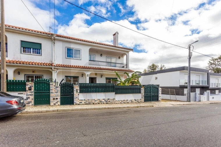 Moradia para Venda em Algueirão-Mem Martins Foto 1