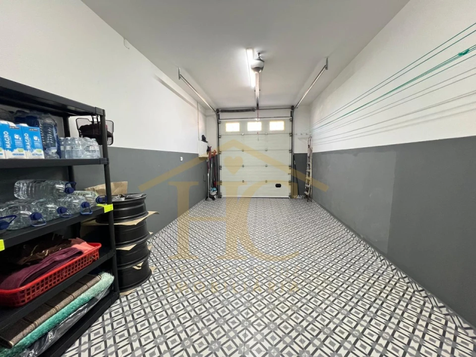 Moradia T4 para Venda em Arvore Foto 27