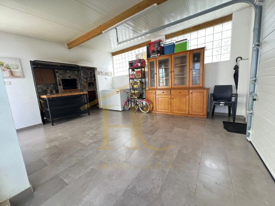 Moradia T4 para Venda em Arvore Foto 48