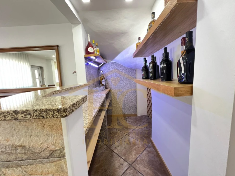 Moradia T4 para Venda em Arvore Foto 26