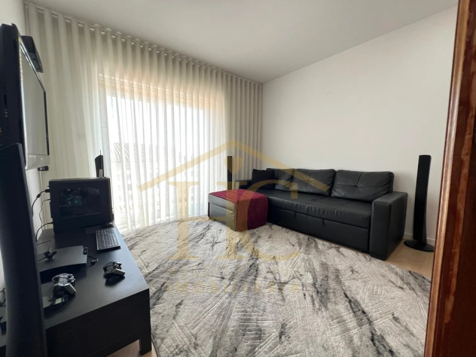 Moradia T4 para Venda em Arvore Foto 22