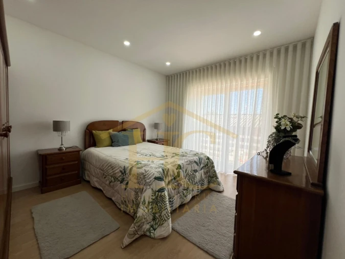 Moradia T4 para Venda em Arvore Foto 21