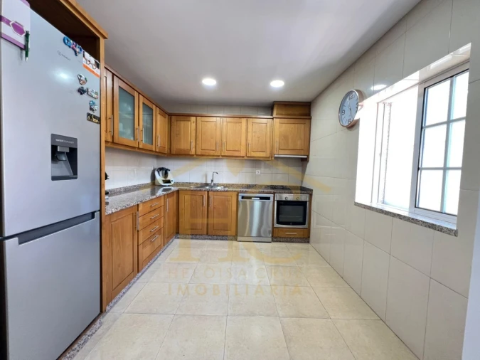 Moradia T4 para Venda em Arvore Foto 41