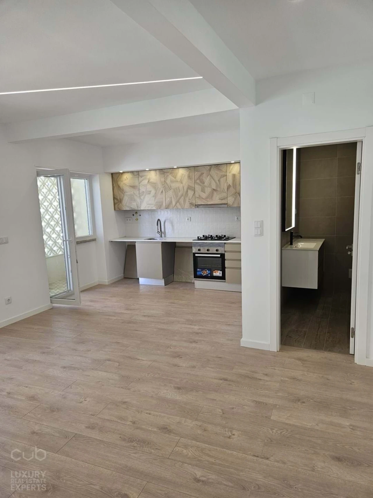 Apartamento T2 para Venda em Almada, Cova da Piedade, Pragal e Cacilhas Foto 1