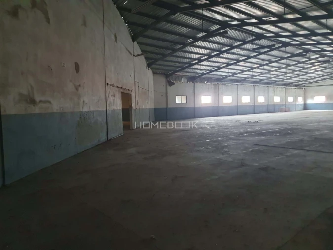 Armazém para Venda em Juncal Foto 2