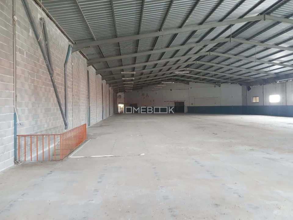 Armazém para Venda em Juncal Foto 6