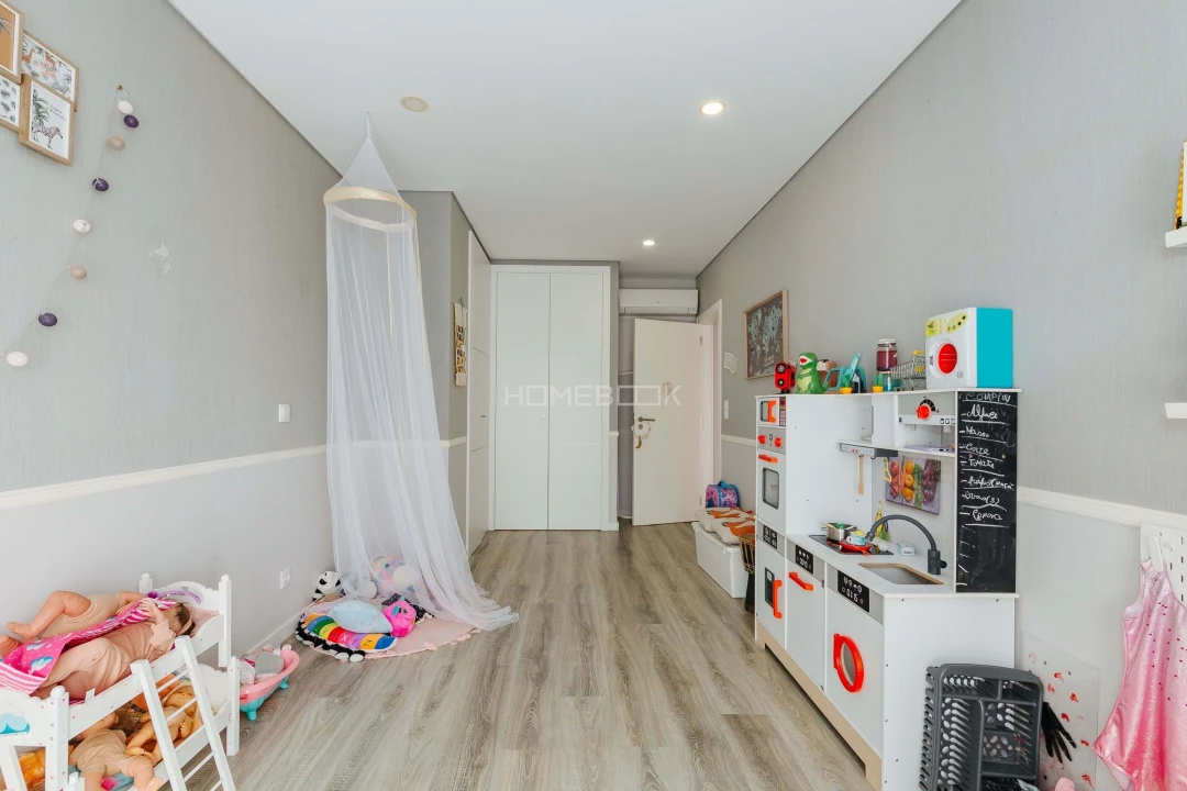 Apartamento T4 para Venda em Fernao Ferro Foto 18