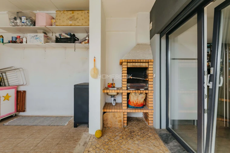 Apartamento T4 para Venda em Fernao Ferro Foto 35