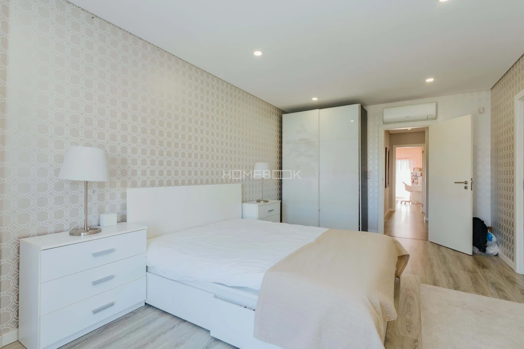 Apartamento T4 para Venda em Fernao Ferro Foto 8