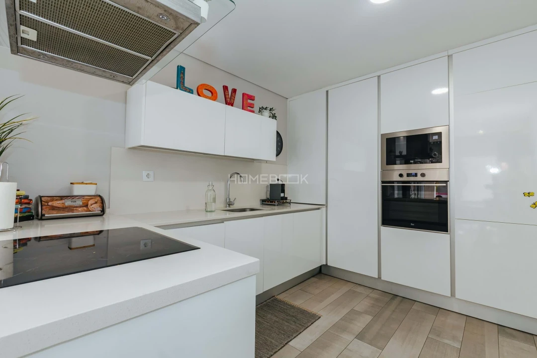 Apartamento T4 para Venda em Fernao Ferro Foto 24