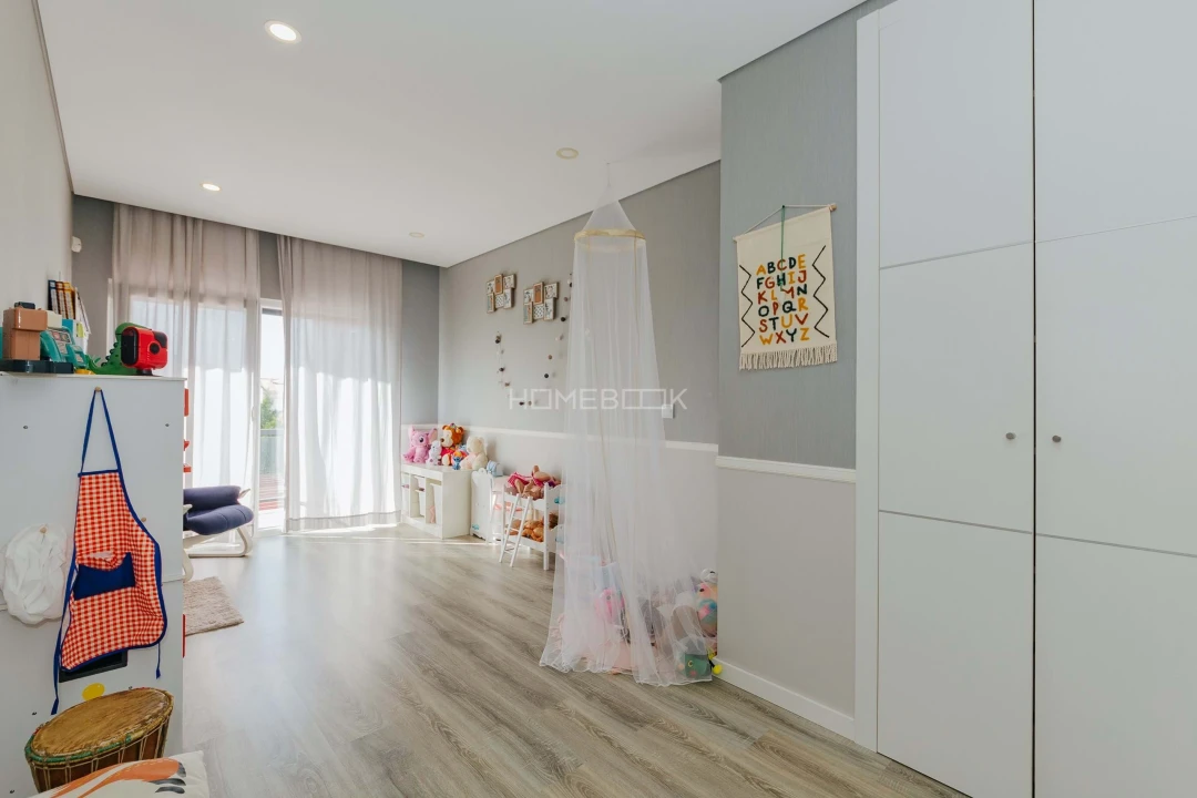 Apartamento T4 para Venda em Fernao Ferro Foto 17