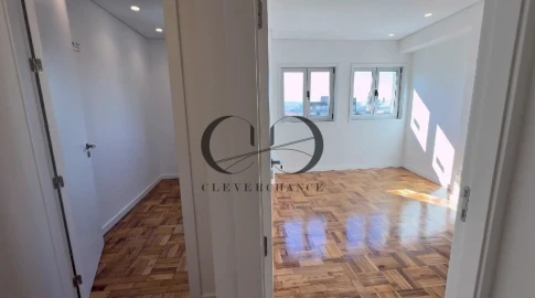 Apartamento T4 para Venda em Cedofeita, Santo Ildefonso, Sé, Miragaia, São Nicolau e Vitória