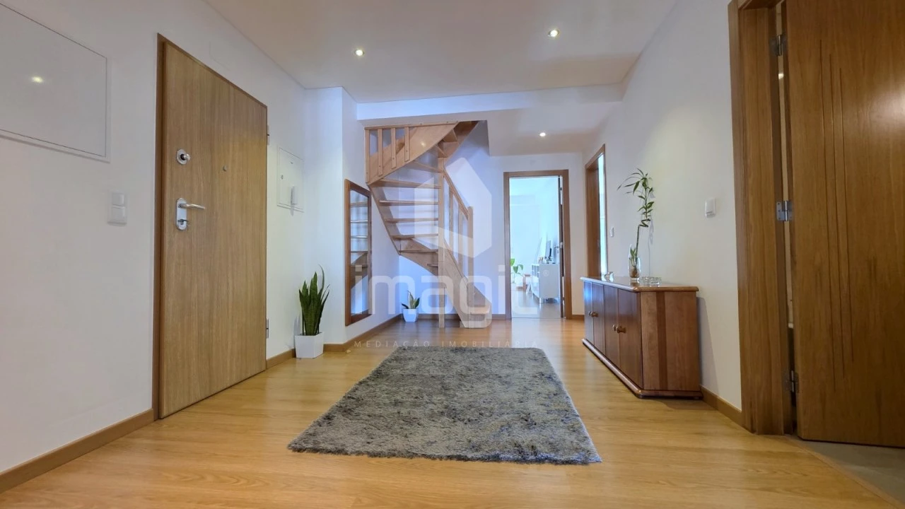 Apartamento T3 para Venda em Malveira e São Miguel de Alcainça Foto 5