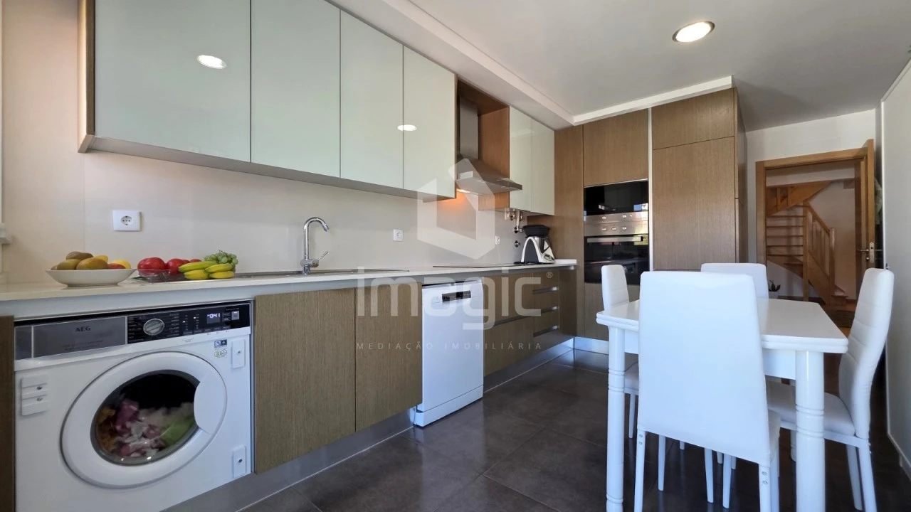 Apartamento T3 para Venda em Malveira e São Miguel de Alcainça Foto 9