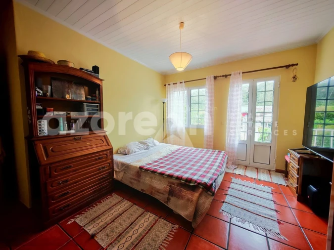 Moradia T3 para Venda em Rabo de Peixe Foto 20