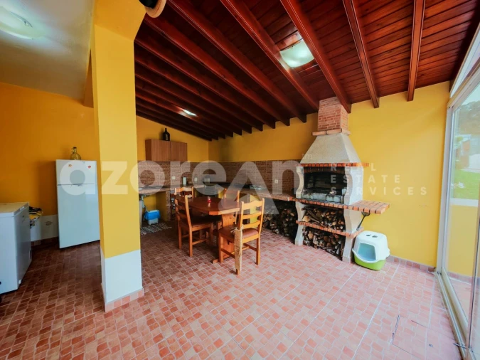 Moradia T3 para Venda em Rabo de Peixe Foto 30