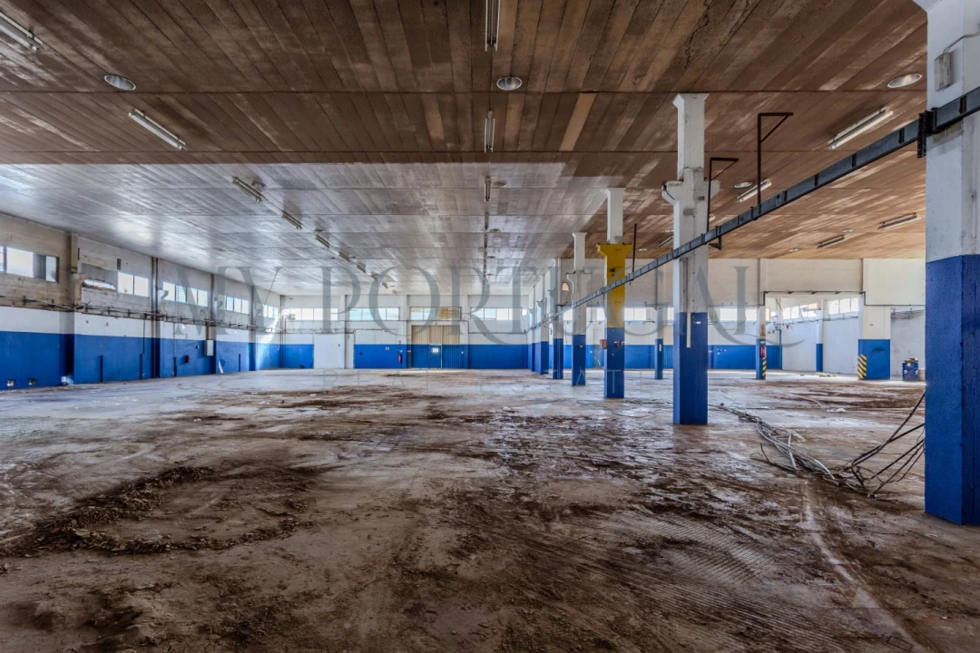 Armazém para Venda em Massamá e Monte Abraão Foto 25