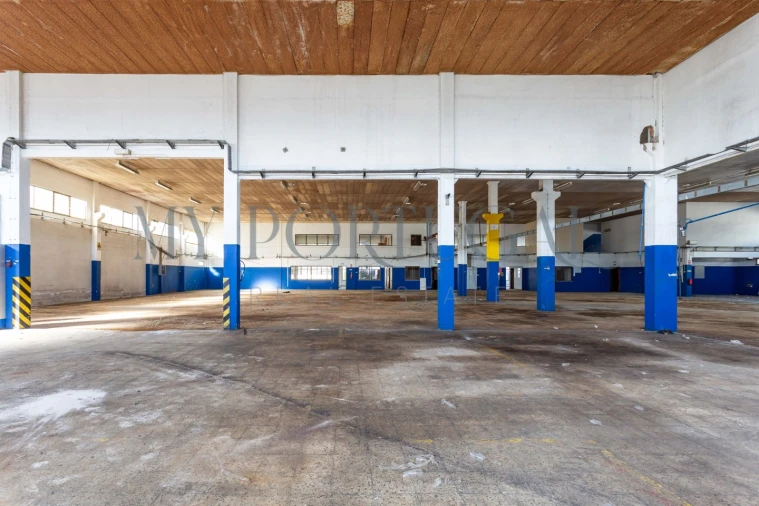 Armazém para Venda em Massamá e Monte Abraão Foto 28