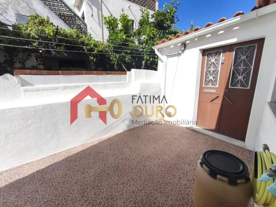 Moradia T2 para Venda em Terrugem e Vila Boim Foto 24