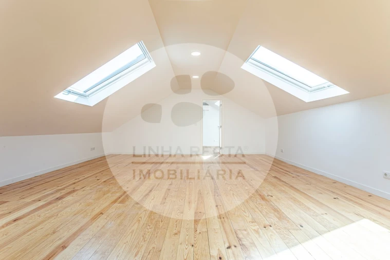 Prédio para Venda em União das Freguesias de Setúbal Foto 24