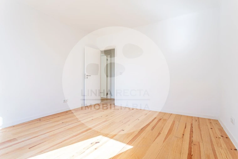 Prédio para Venda em União das Freguesias de Setúbal Foto 31