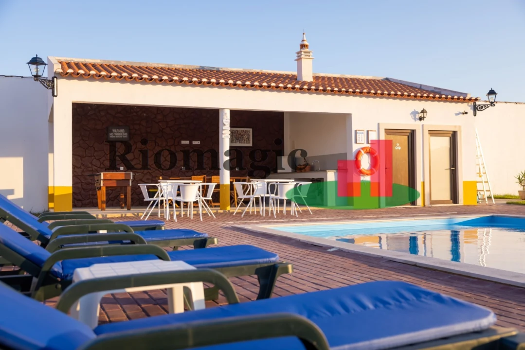 Moradia T1 para Venda em Alcoentre Foto 37