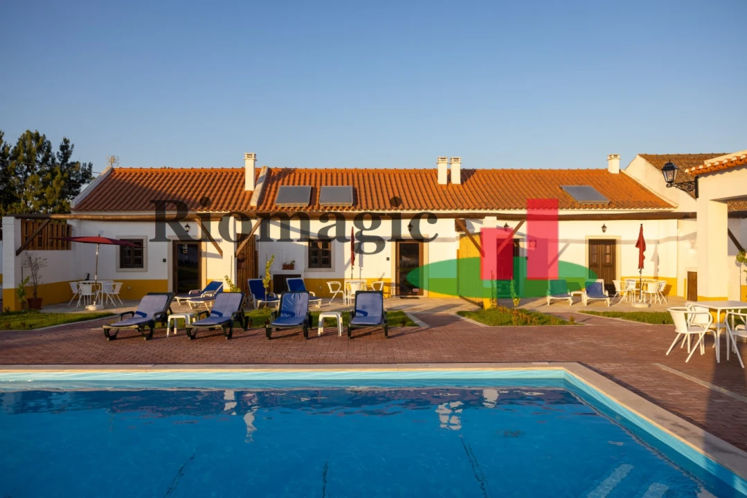 Moradia T1 para Venda em Alcoentre Foto 1