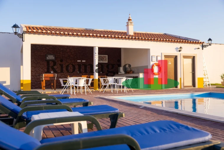 Moradia T1 para Venda em Alcoentre Foto 16