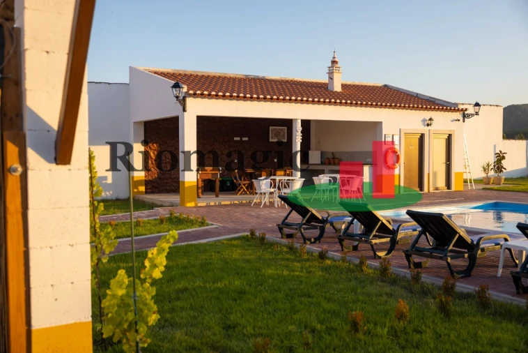 Moradia T1 para Venda em Alcoentre Foto 21