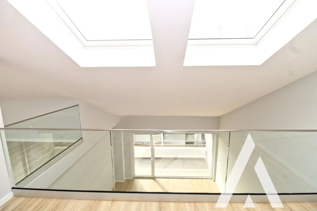 Apartamento T3 para Venda em Carcavelos e Parede Foto 1