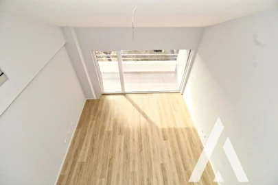 Apartamento T3 para Venda em Carcavelos e Parede
