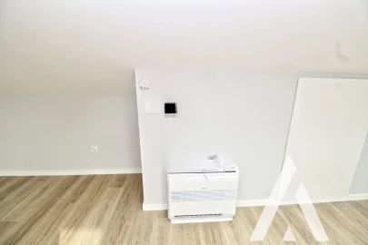 Apartamento T3 para Venda em Carcavelos e Parede