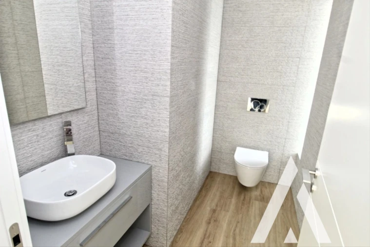 Apartamento T3 para Venda em Carcavelos e Parede Foto 24