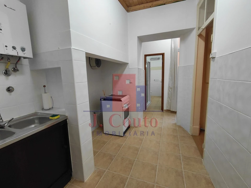 Apartamento T2 para Arrendamento em Nossa Senhora do Pópulo, Coto e São Gregório Foto 8